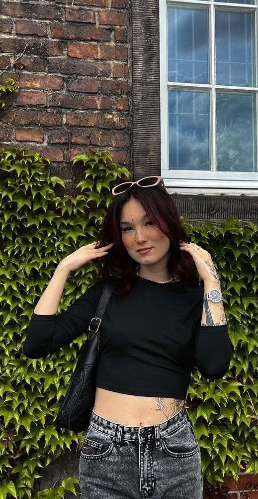 Submitted and risked Girlfriend. Want to risk your girl too? DM me #2DHtHiL9