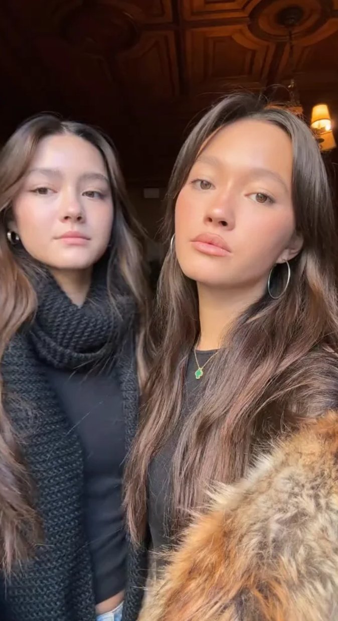 Which Chee sisters the better fuck and can take more #b547gjJC