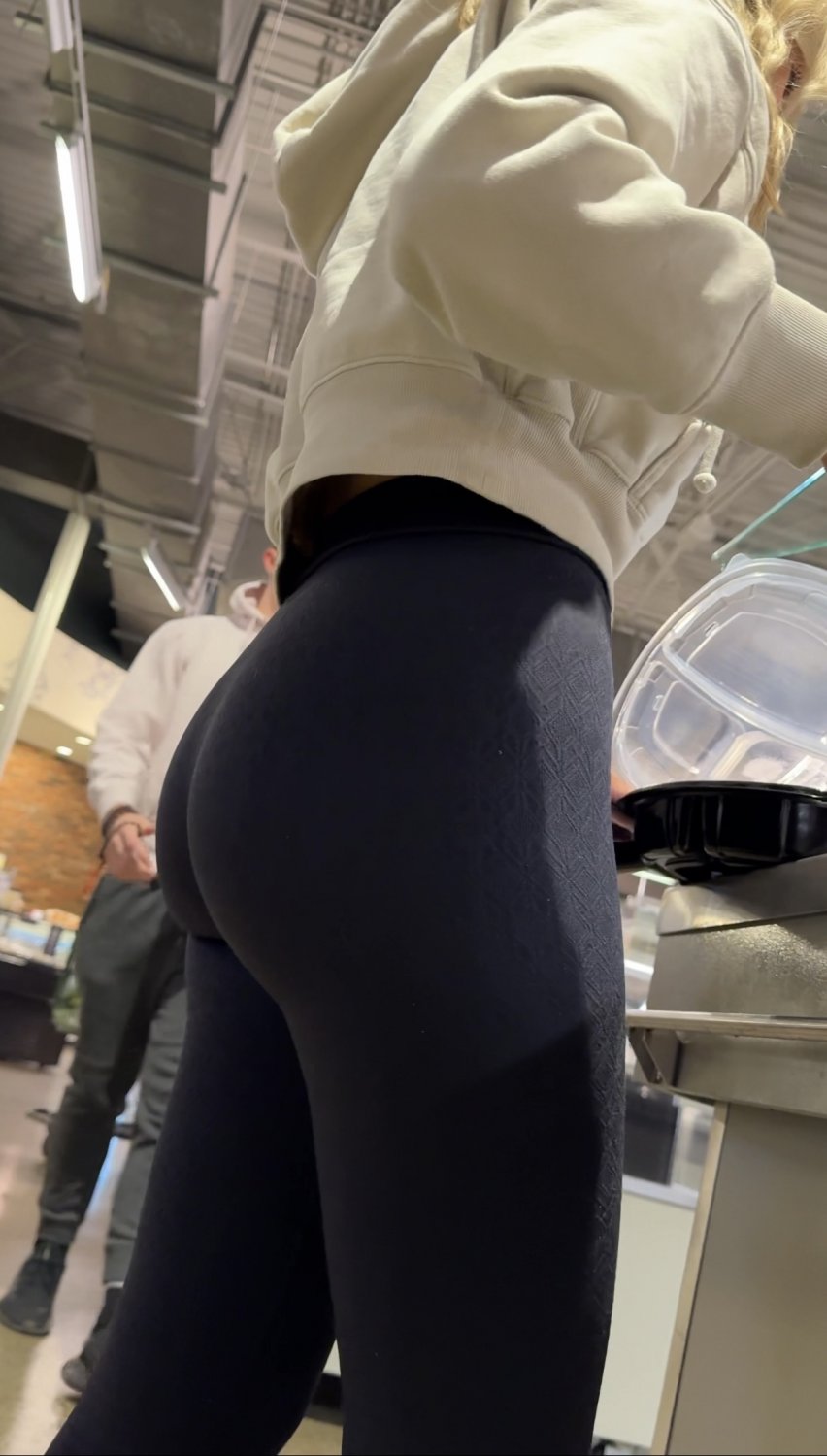 Perfect ass in store #IQBXPquD