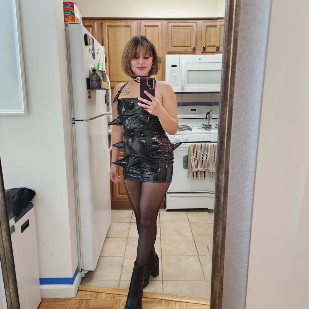 Argentinian Goth Muscle Mommy Deborah #MDdcGLPi